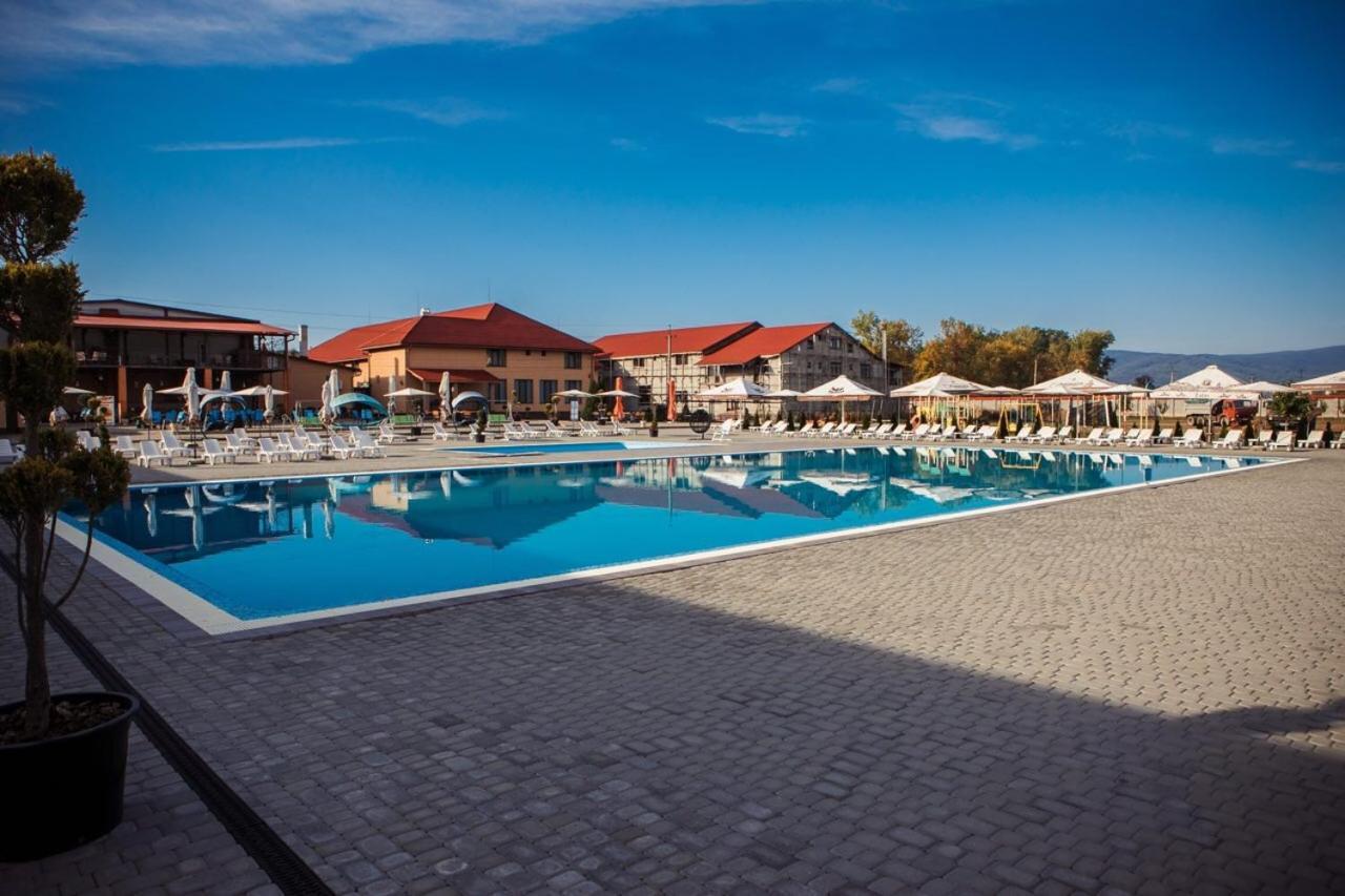 Illara Spa Hotel Irshava Екстериор снимка