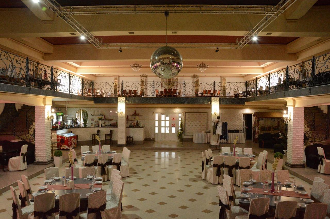 Illara Spa Hotel Irshava Екстериор снимка
